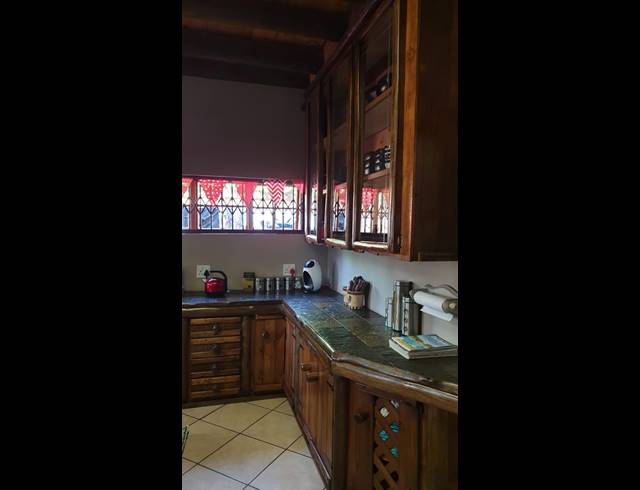 3 BEDROOM FREEHOLD SOLD IN WONDERBOOM SOUTH